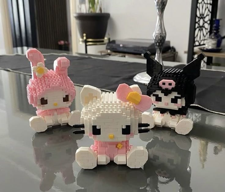 (BRICK) 3 Set Sanrio Muñecos Armables de Coleccion