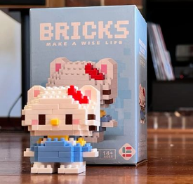 (BRICK) MiniHelloKitty2 Muñeco Armable de Coleccion
